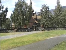 Lom Stave Church